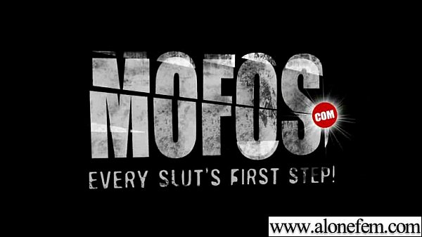 Amateur Teen Girl Play With Her Pussy video-22