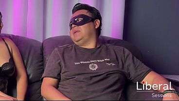 Intercambio de esposas con una pareja que no conocen