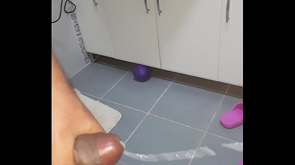 Masturbating at my friend's stepmom house