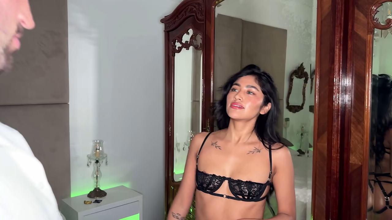 Pretty Latina Babe Enjoying Her Pussy Drilled Hard!