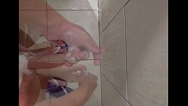 DE BOA NO BANHO&period;