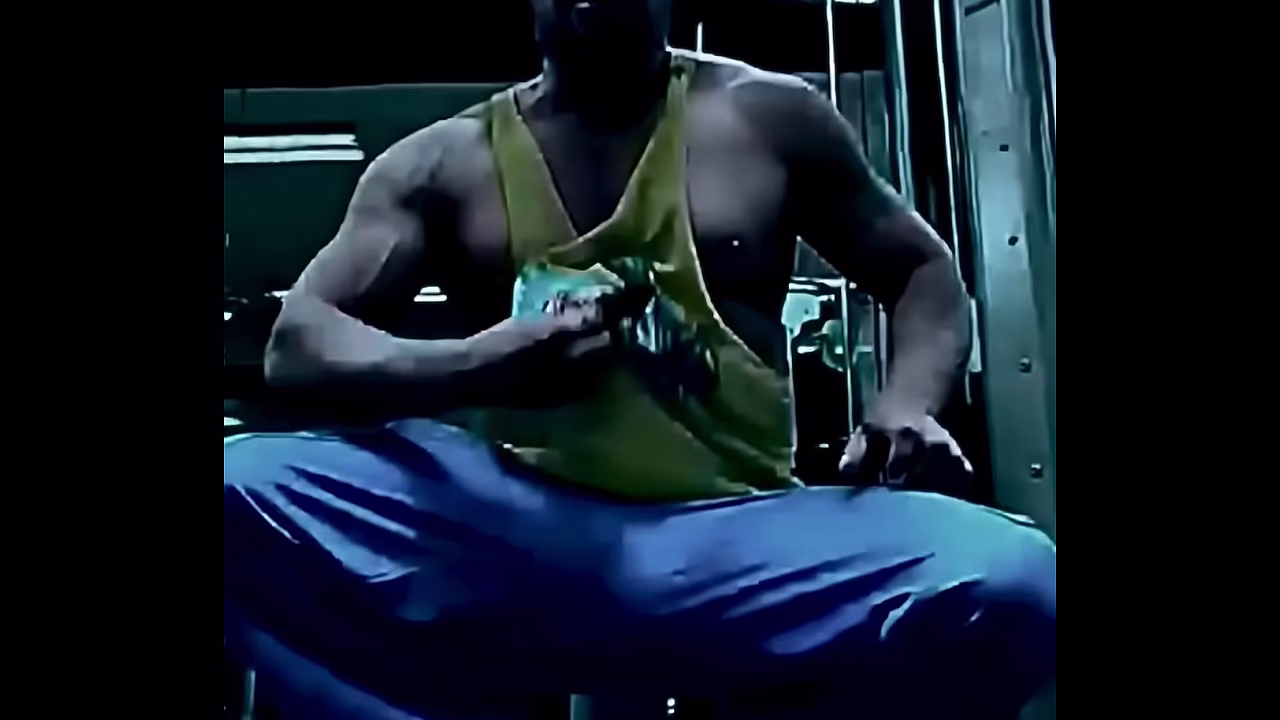 Marco Palmer muy sexy y caliente para ti en porno gay