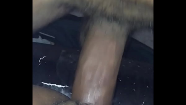 stretching that pussy out