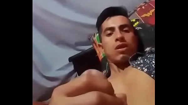 Carlos makes a video for his girlfriend