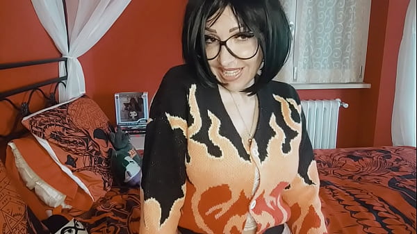 Chantal Channel in a vore hot giantess clip
