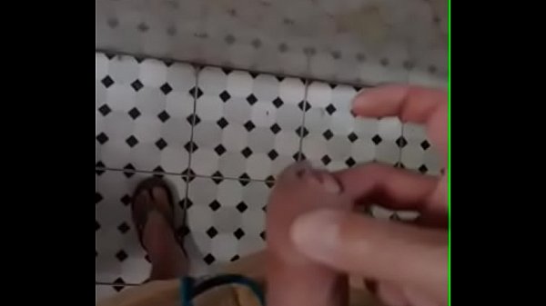 Trai thẳng nứng thủ dâm