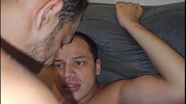 Tres machos com desejos secretos curtindo seus ...