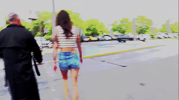 X-Rated Outtakes - Hot Flash in the Pants - MILF Parker Skye