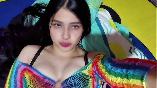 Hermanastra: No podemos tener sexo. ¡Solo frotarnos! ¿De acuerdo?