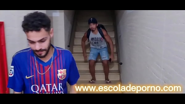 Download Video - Guilherme Silva e Jhonny - Meu vizinho estava esperando na escada e acabei comendo ele&period;
