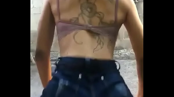 Hot girl dancing funk