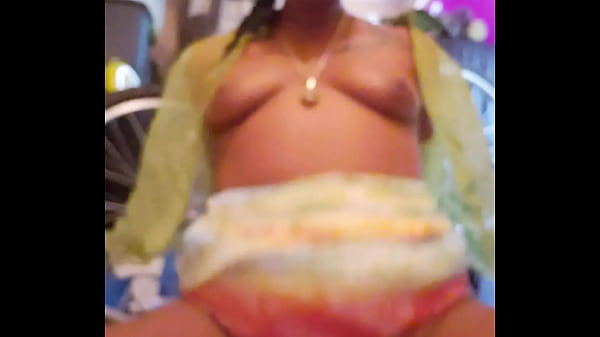 Naejae rubs her pussy on pillow