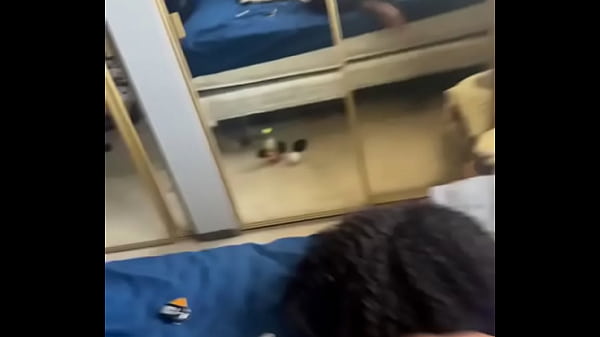 J'ai Pris Mon Gros Cul Rond Pour Pilonner La Ville