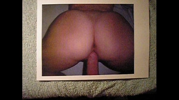 Cumming on her ass