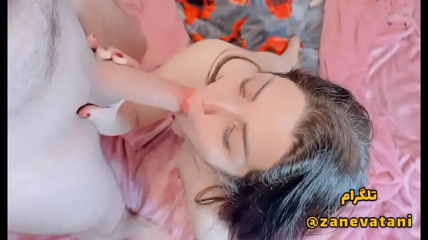 Forró perzsa háziasszony otthoni videón