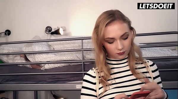 Jenny Wild Get Fucked In A Foreign Hotel Room - LETSDOEIT