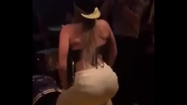 blonde paratimbum