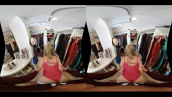 Download Video - Katie Monroe - MilfVR - One Size Fits All