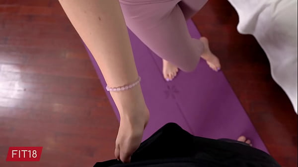 Download Video - FIT18 - Kylie Quinn - POV Casting of Stunning And Skinny Teen In Yoga Pants