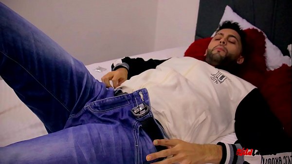 Download Video - Camilo Jerking Off Inside A Condom&comma; Filling It With Cum&comma; And Then Eating His Cum From It&period;