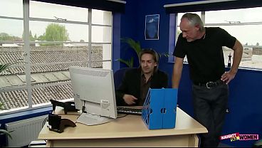 Milfs are spreading their buttocks to show the way for a couple of hard plonkers