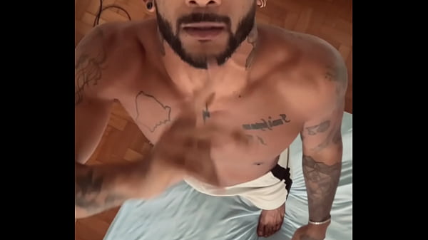 Download Video - Caio and Ian&colon; I Hid A Cam In Our Room&excl;