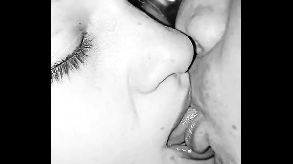 HARD, farting enjoy comiendo caca