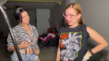 Big-bootied woman must pay her trusted mechanic with sex - Katty Blake