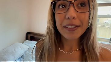 Little Step Sister Needs A Big Favor : Cc wild : Dirtytale : Danny Dirt
