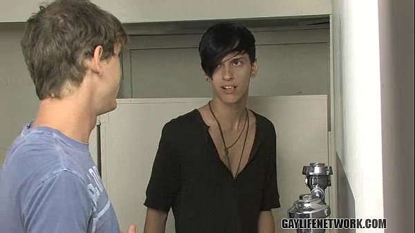 Download Video - Tight ass receives huge cock&excl;