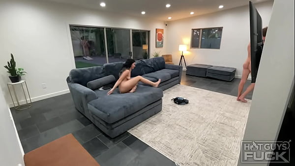 Download Video - Love the intense battle between these two dominant alpha titans&period; See more below