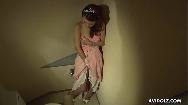 Download Video - Japanese model&comma; Mai Takizawa masturbates&comma; uncensored