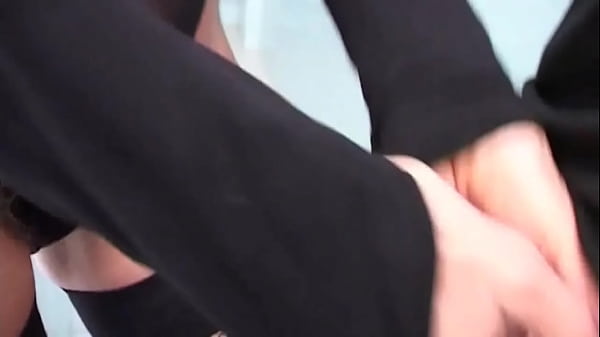 Lara feels dirty and is a cock expert and spreads her cum on her ass