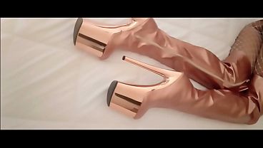  Preview   MILF With A Perfect Body In Heels And Stockings