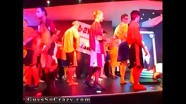 Emo Twink Group Porno Gay Concours Du Jour: Un Faux Pénis Auto-Fuck