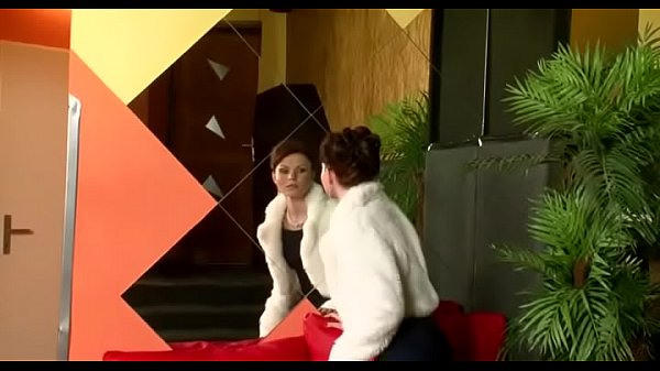 Sultry playgirl with nice tits gets her pussy fucked with dildo