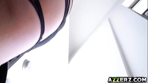 Hot thief Phoenix sex lesson with Piper and Jordi