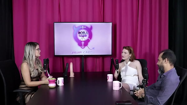 A client's strange fetish was spanking his ass, and he finds ballbusting complicated, and the liberal proposal... - Reh Queen & Kstro (SHEER/RED)