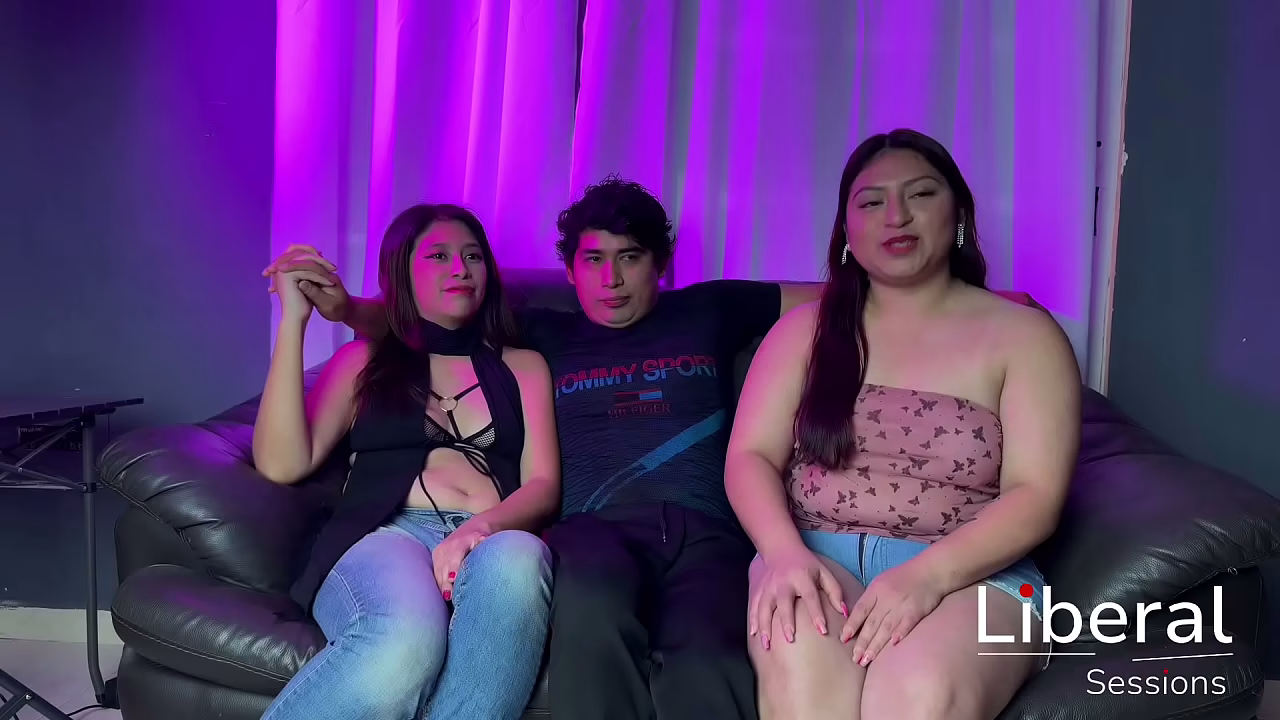 Dos amigas son folladas en gangbang hasta llenarlas de leche