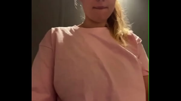 Download Video - My trainer fucking me in the gym