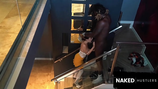Home Video Captures Size Queen slut girlfriend secret affairs while her BF is at work
