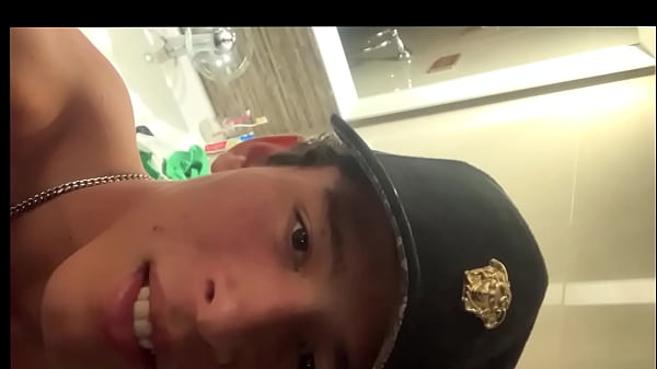 Download Video - Funny straight jock record me while im shower &comma; he also give a passionate kiss