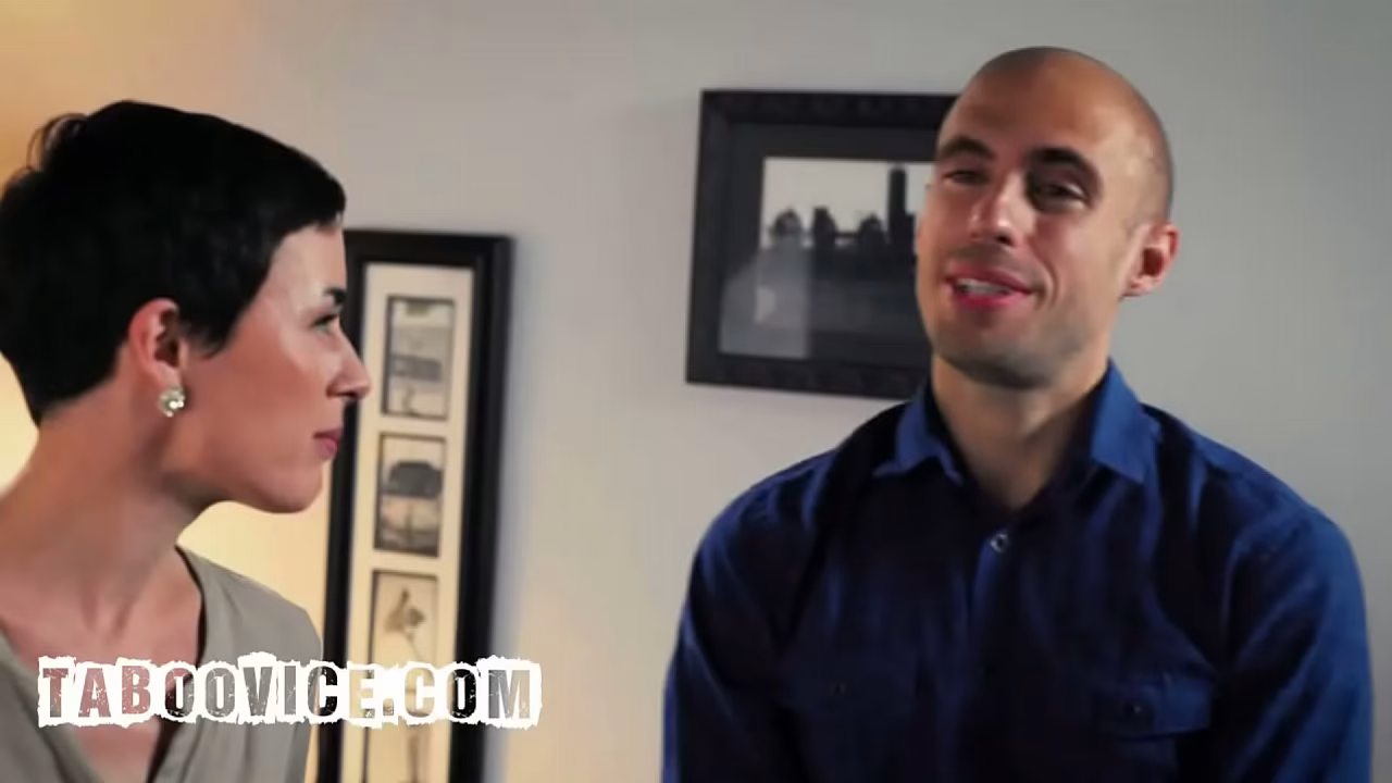 Cuckold MILF Boss Let'_s Husband Fuck Her Secretary In The Office