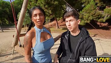 Squirting Outside Yasmina Khan, Brady Bud