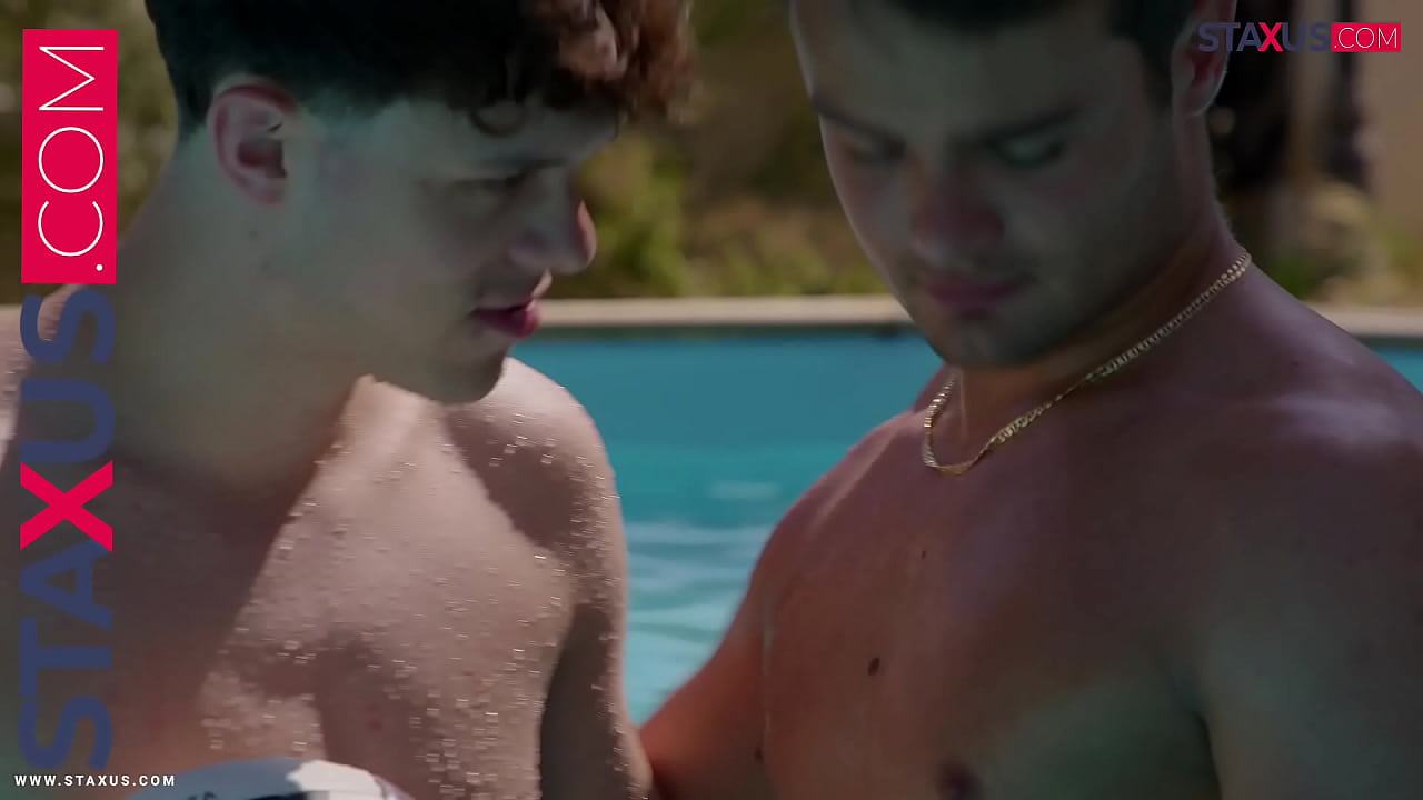STAXUS :: Le sugiero un juego divertido al chico de la piscina, y simplemente no puede resistirse.
                    hot outdoor gay twink twinks gaysex gayporn gay blowjob gay sex gay anal gay porn gay masturbation staxus muchos negros