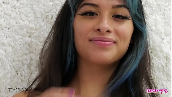 Petite Teen shows perfect body