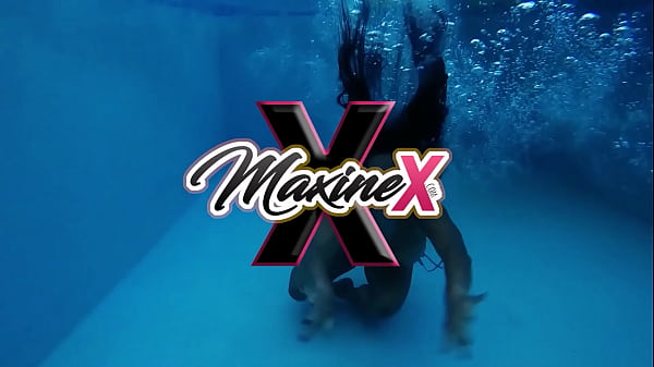 Asian Maxine X Watches Canadian Orabella Being Dildo Fucked!