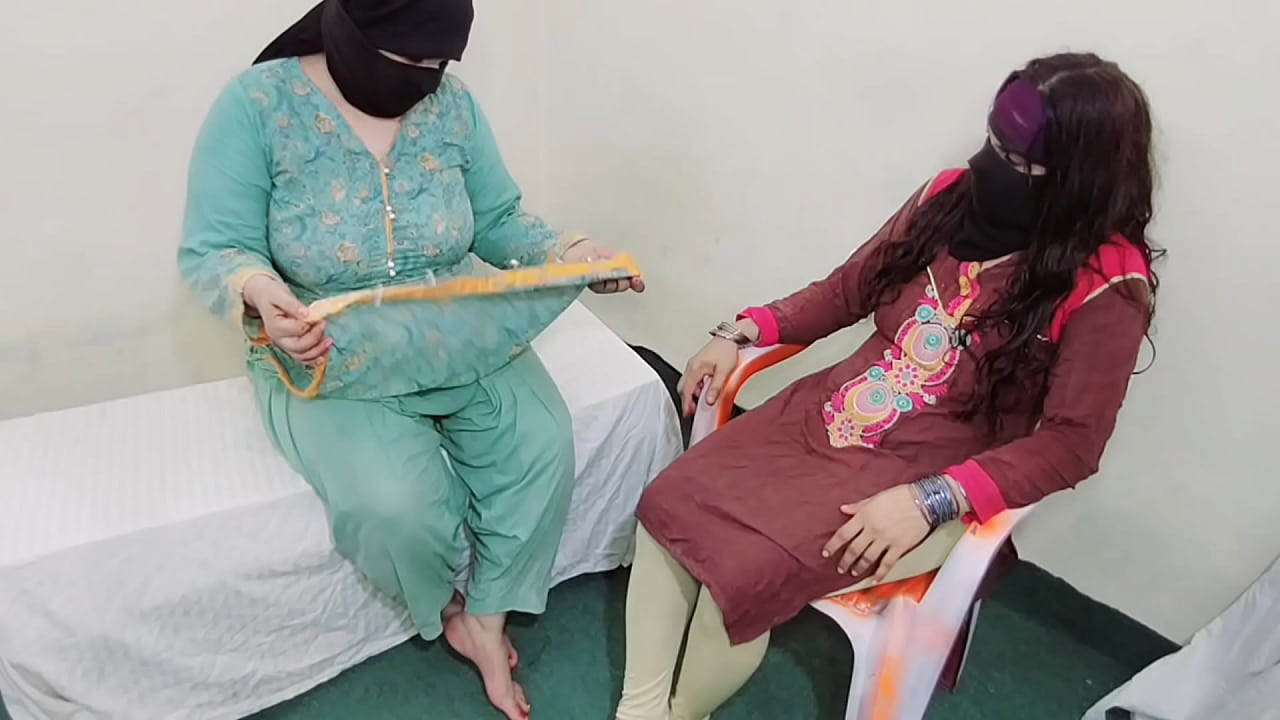 Giant Clit Pussy Indian Bhabi got totaly banged - realy Audio