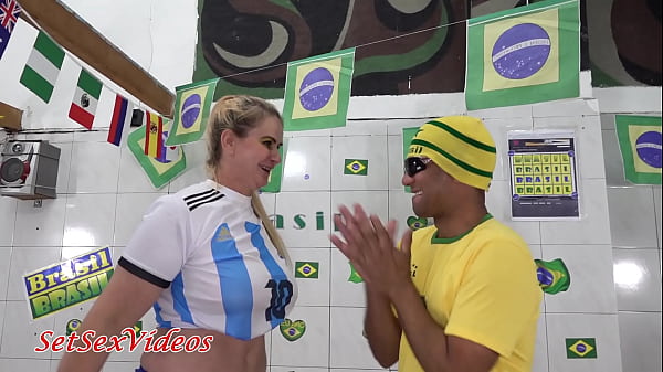Download Video - SetSexVideos - Trailer&period; Brasileiro fodendo a MILF argentina gostosona&comma; Tiffany Motovany&comma; durante o jogo da Copa 2022&period; Mascarado