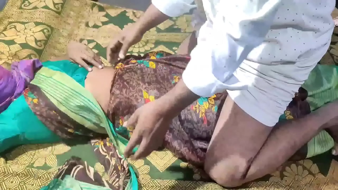 Indian village sexy bhabhi fucking hard Desi